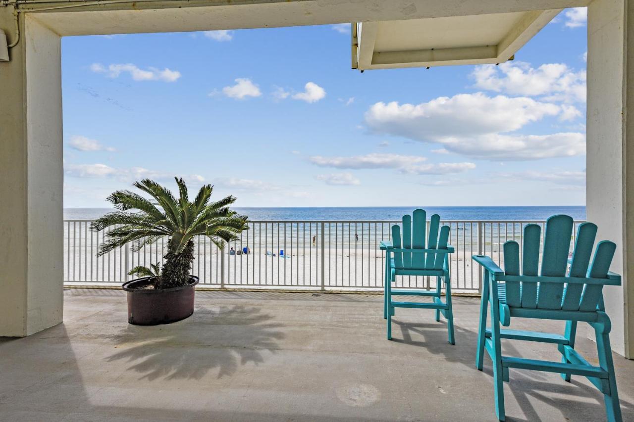Fontainebleau Terrace #400 By Book That Holiday home