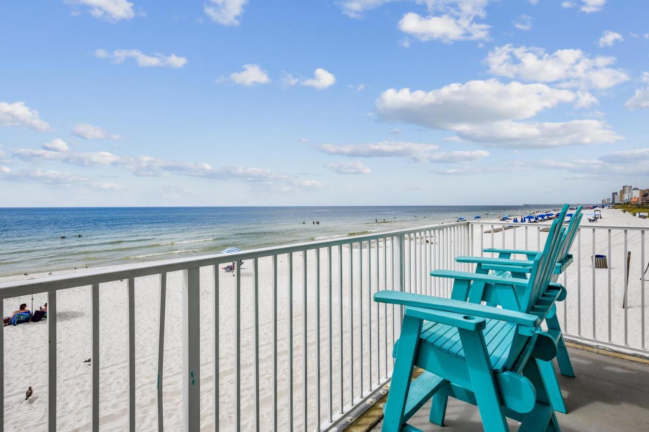 Fontainebleau Terrace #400 By Book That Holiday home