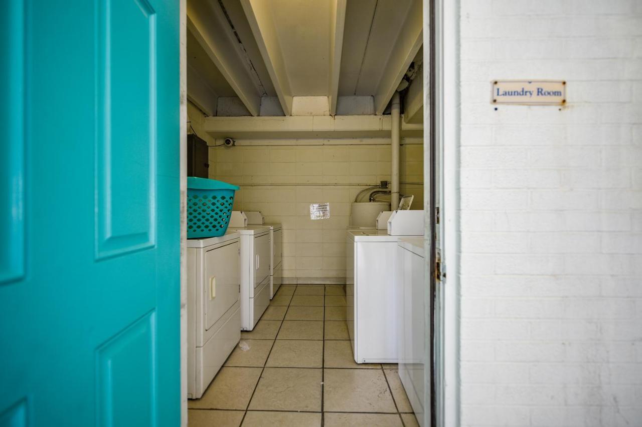 Holiday home Fontainebleau Terrace #400 By Book That