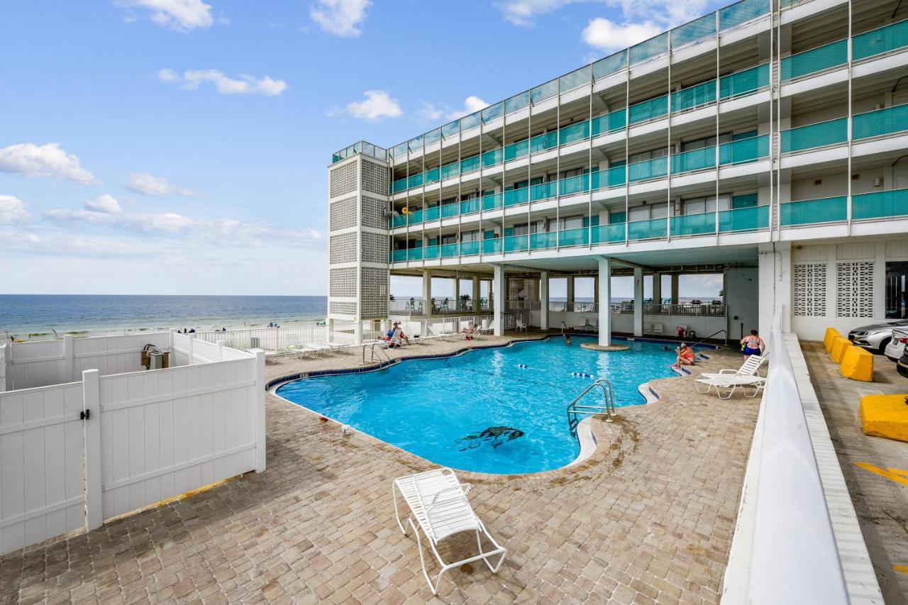 Fontainebleau Terrace #400 By Book That Holiday home *